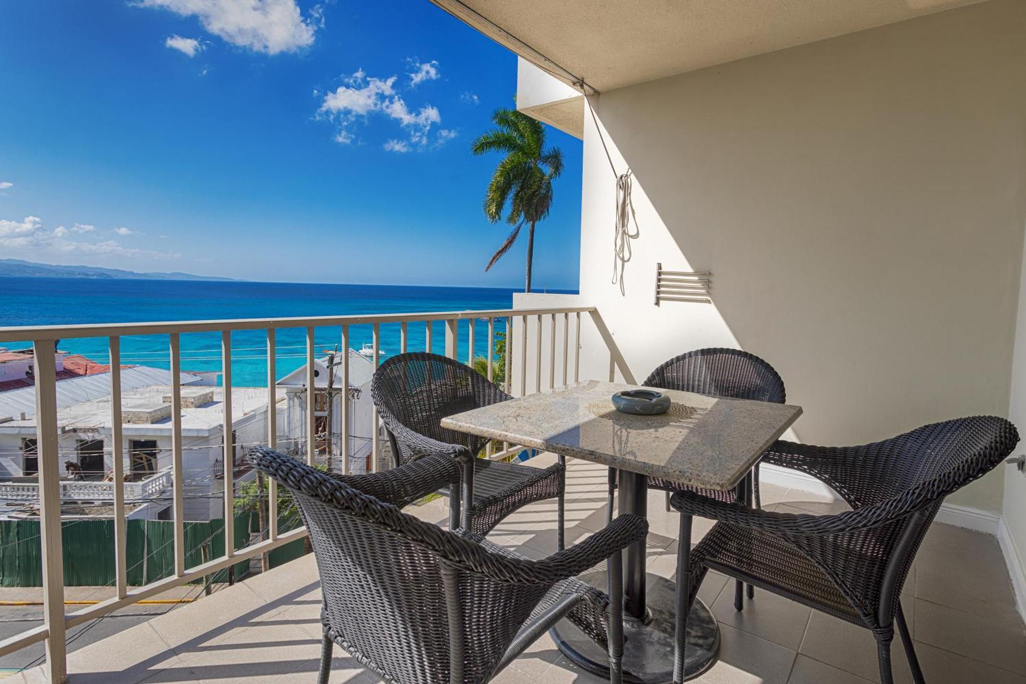 Montego Bay Club Apartments Exterior foto